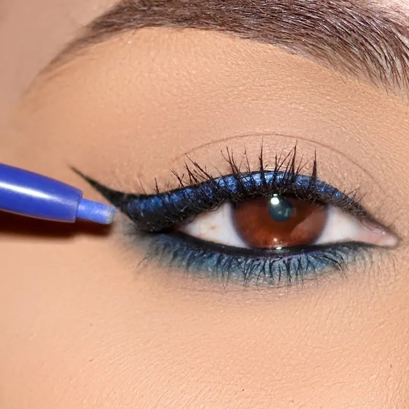 Renkli Kalıcı Eyeliner