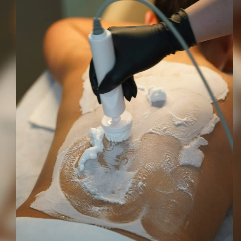 Aydınlatıcı Sırt Bakımı