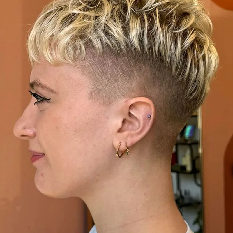 Undercut Pixie Kesim