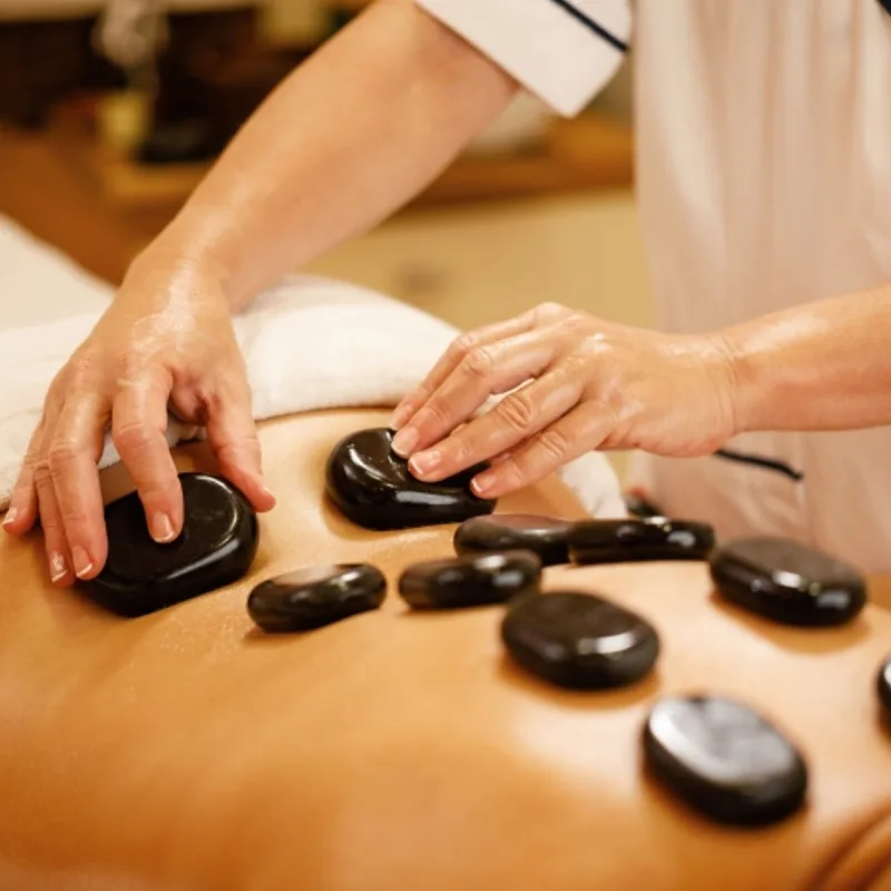 Derin Doku Hot Stone Masajı